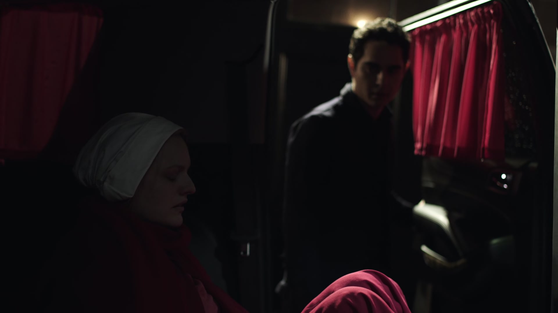 1x04_0400.jpg