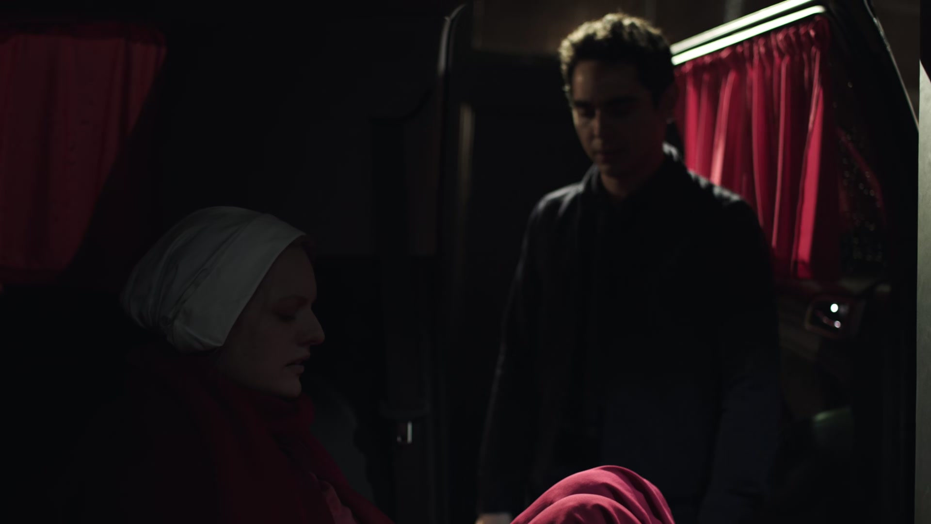 1x04_0401.jpg
