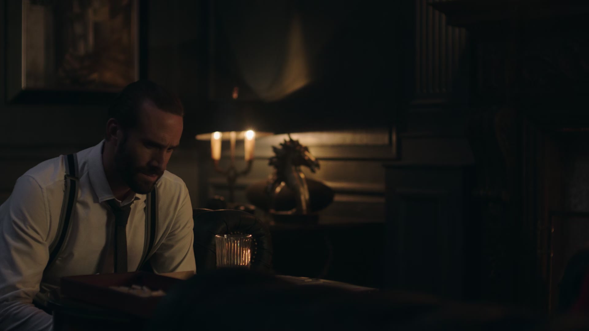 1x04_0915.jpg