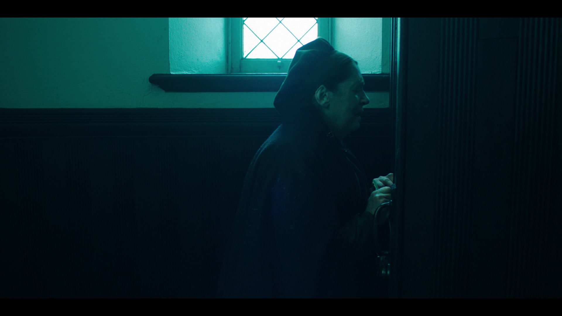 2x01_0317.jpg