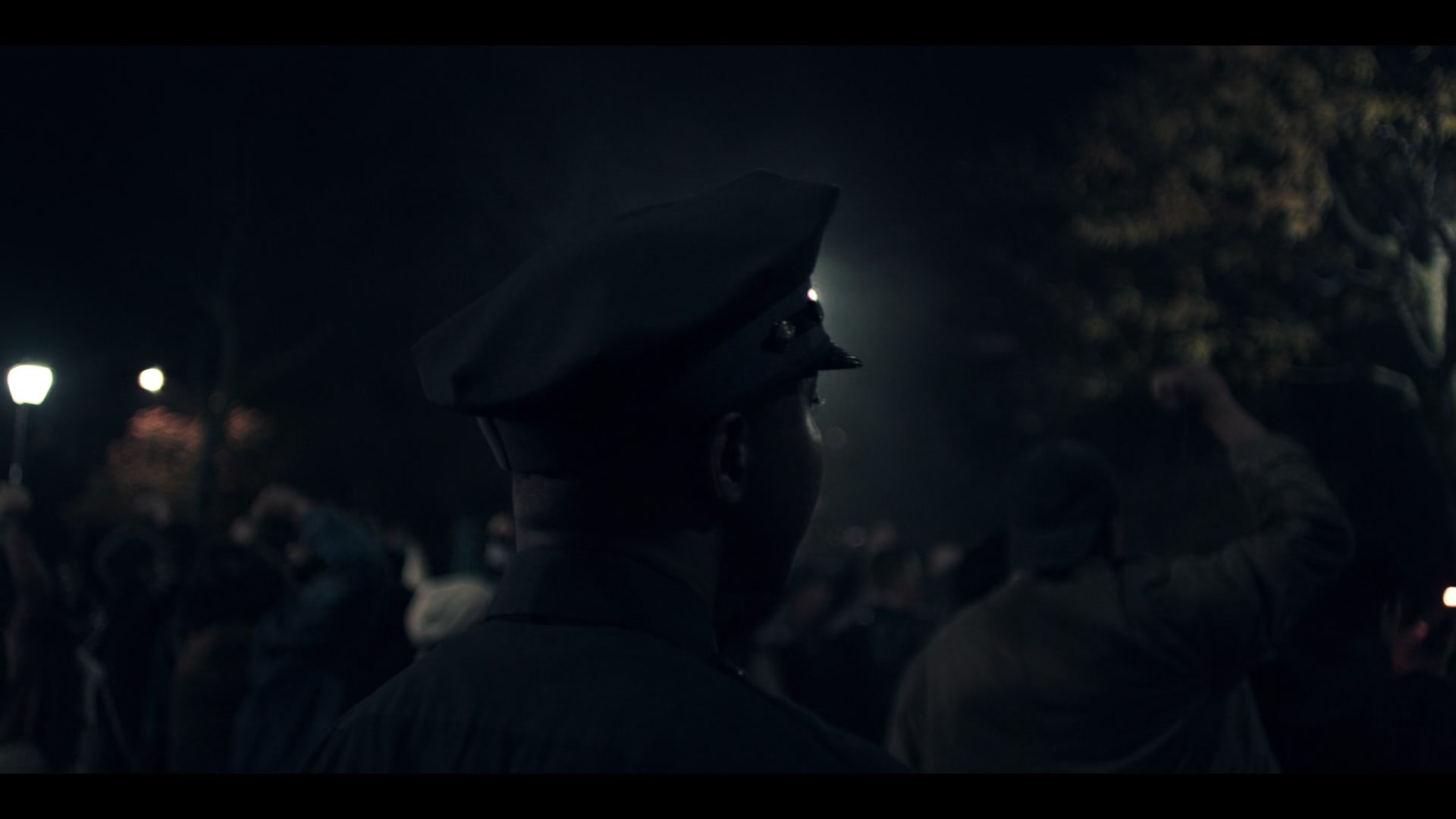 2x03_0114.jpg