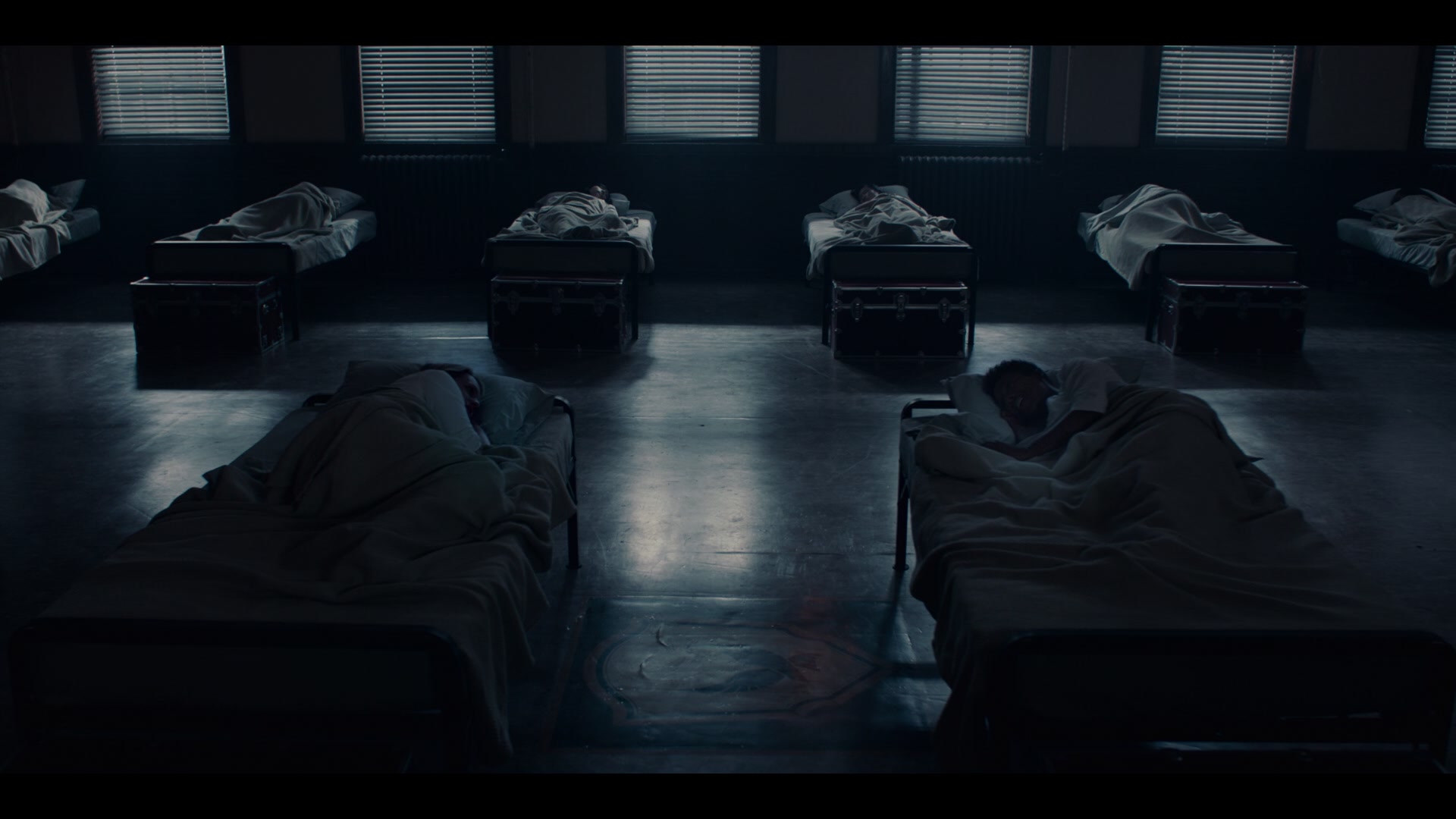 2x03_0616.jpg