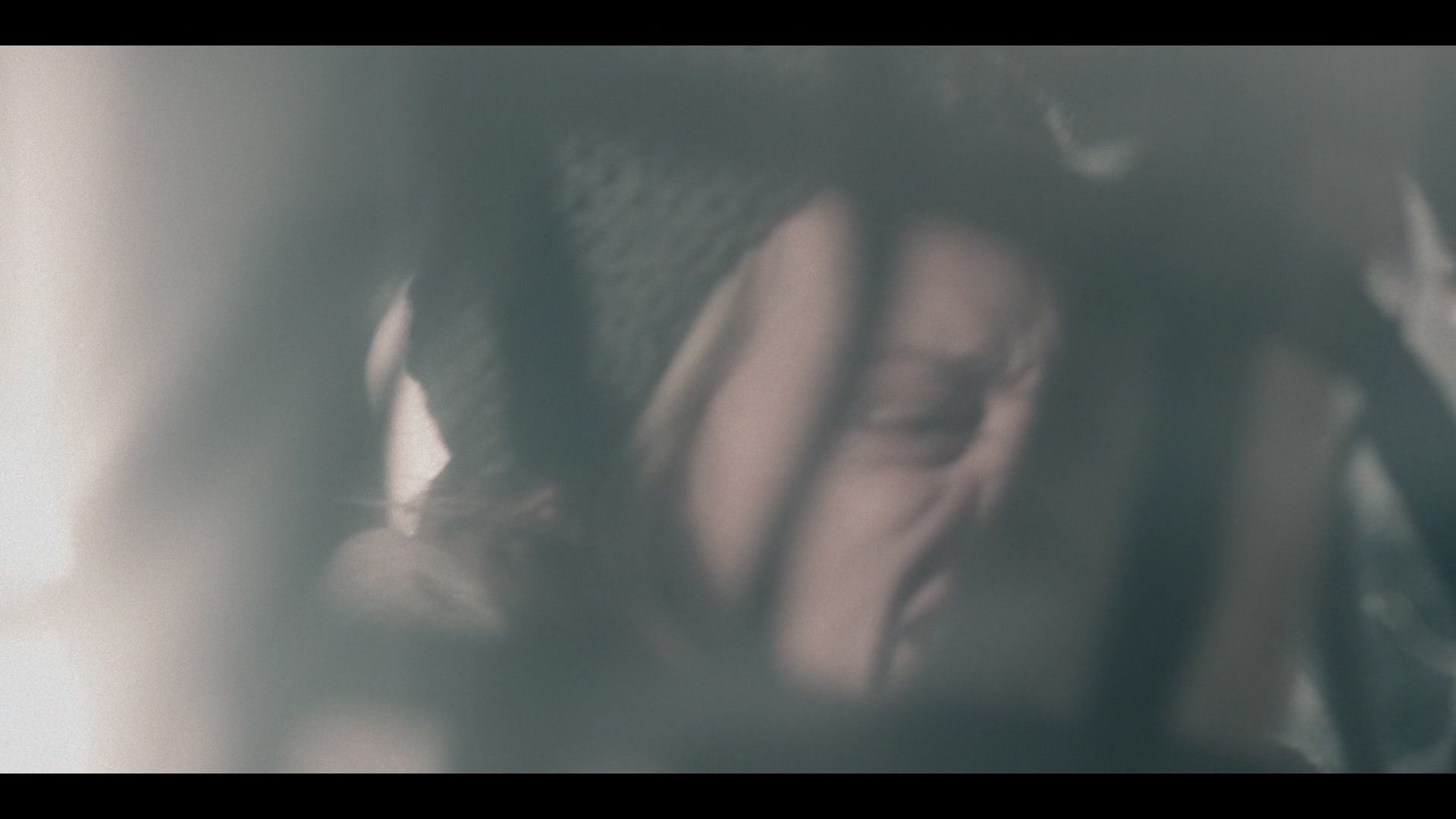 2x03_0968.jpg