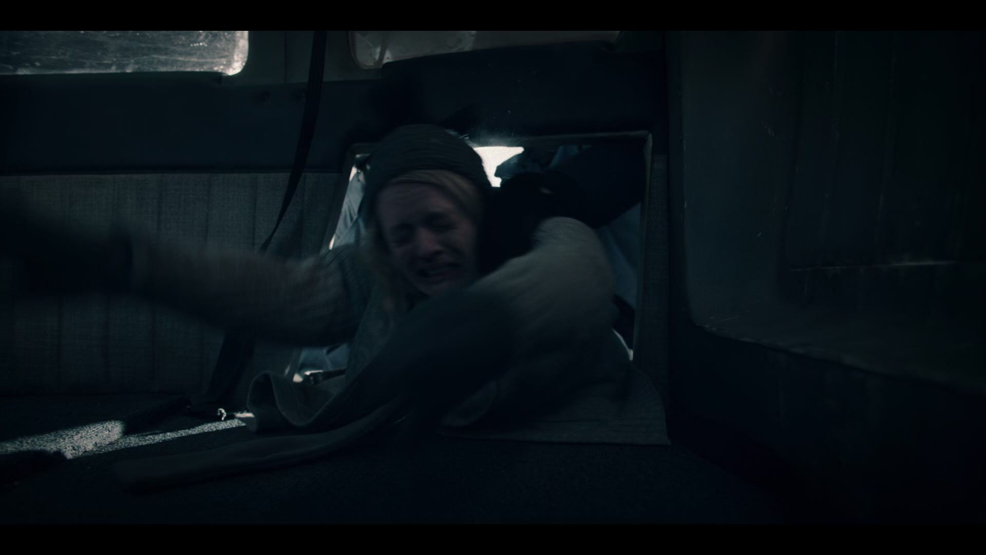 2x03_0970.jpg