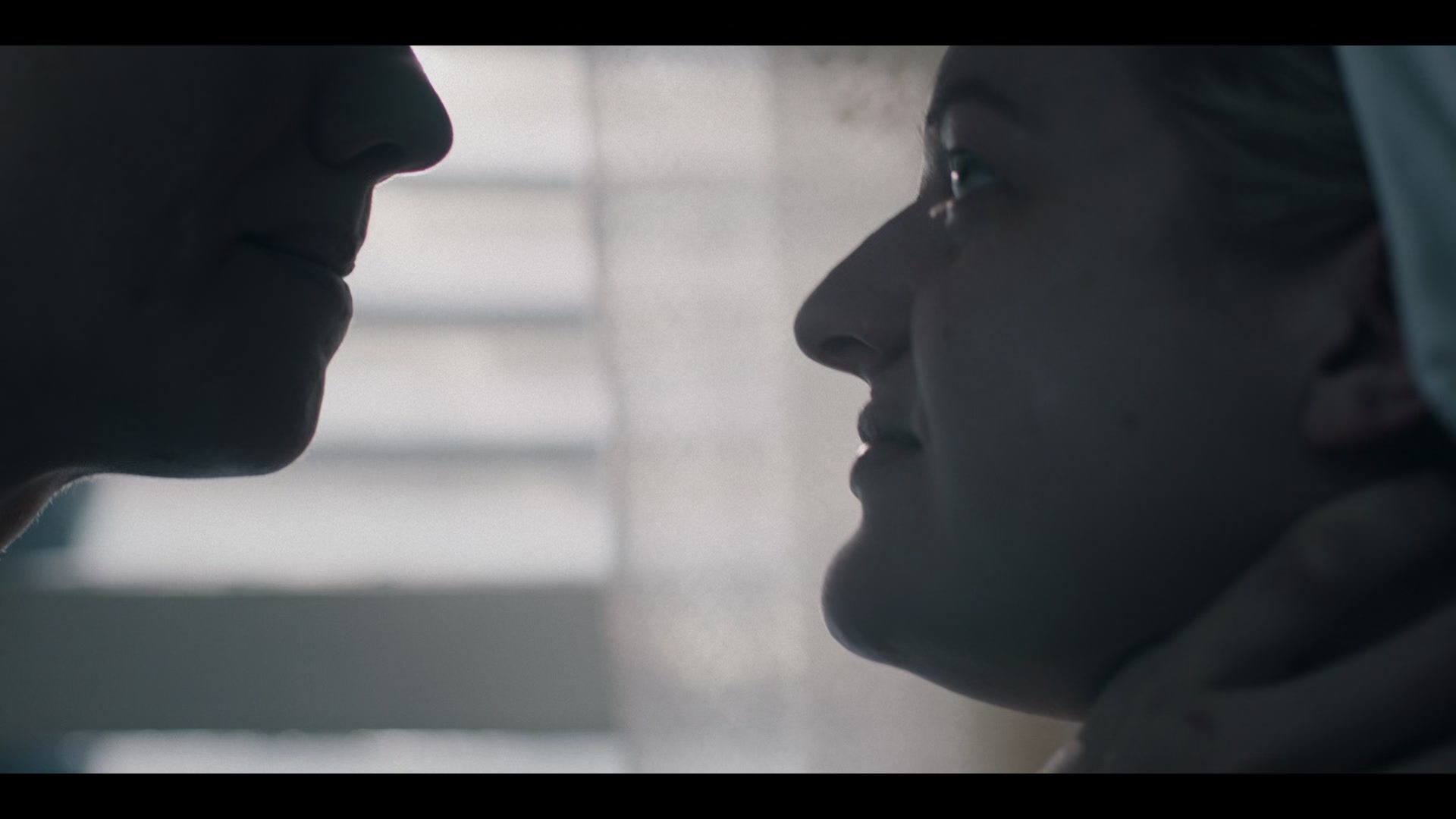 2x04_0201.jpg