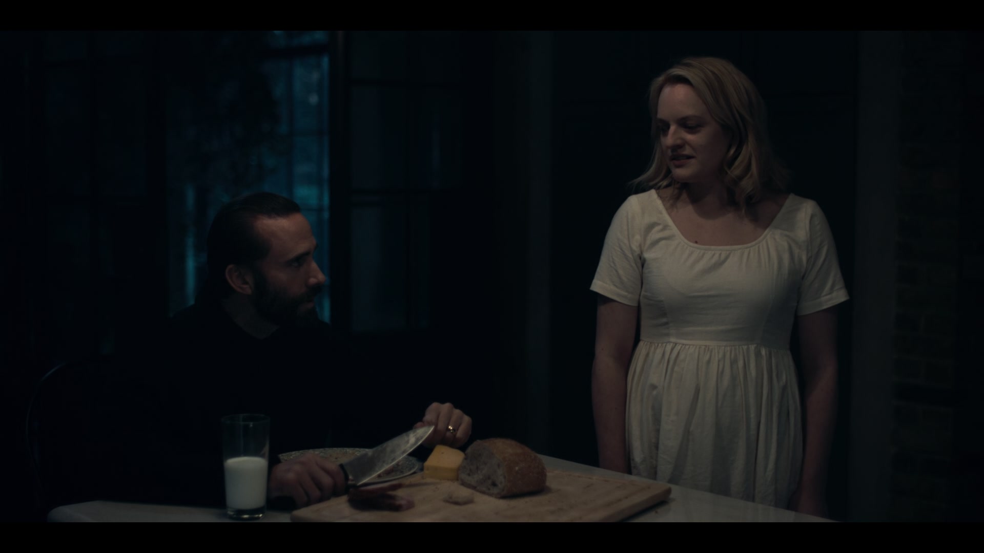 2x06_319.jpg