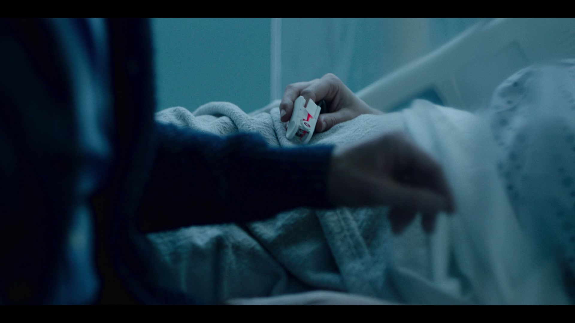 2x06_680.jpg