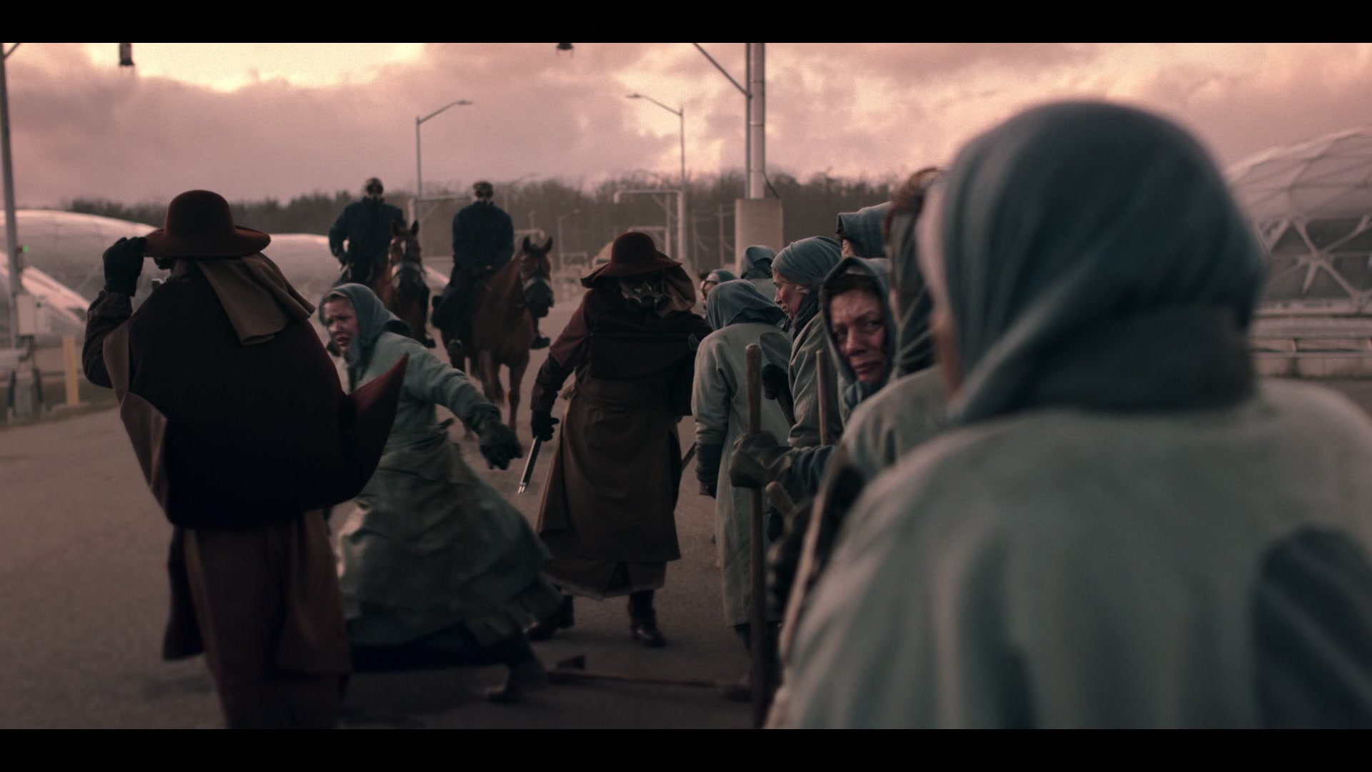 2x07_155.jpg