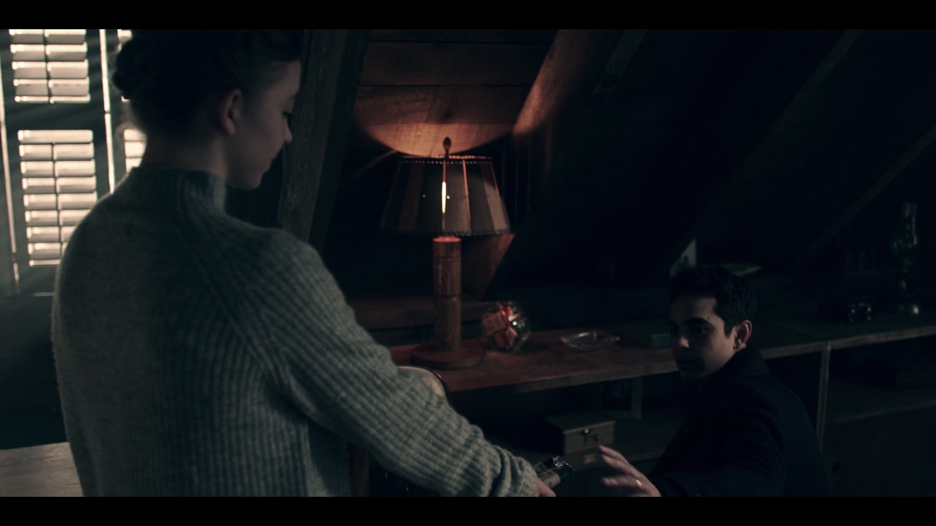 2x08_150.jpg