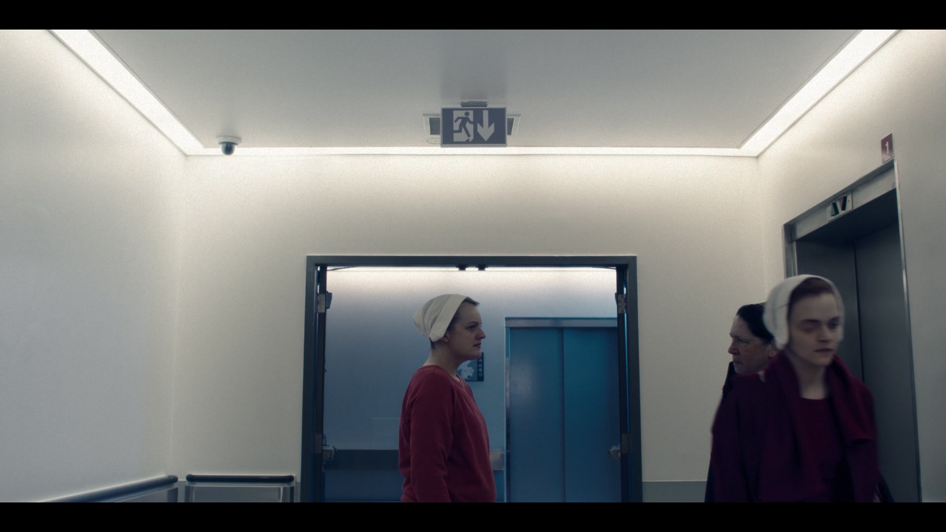 2x08_353.jpg