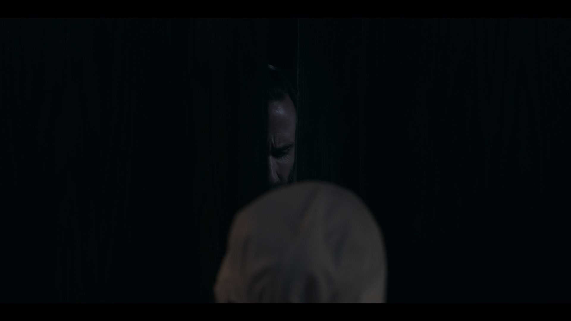 2x08_718.jpg