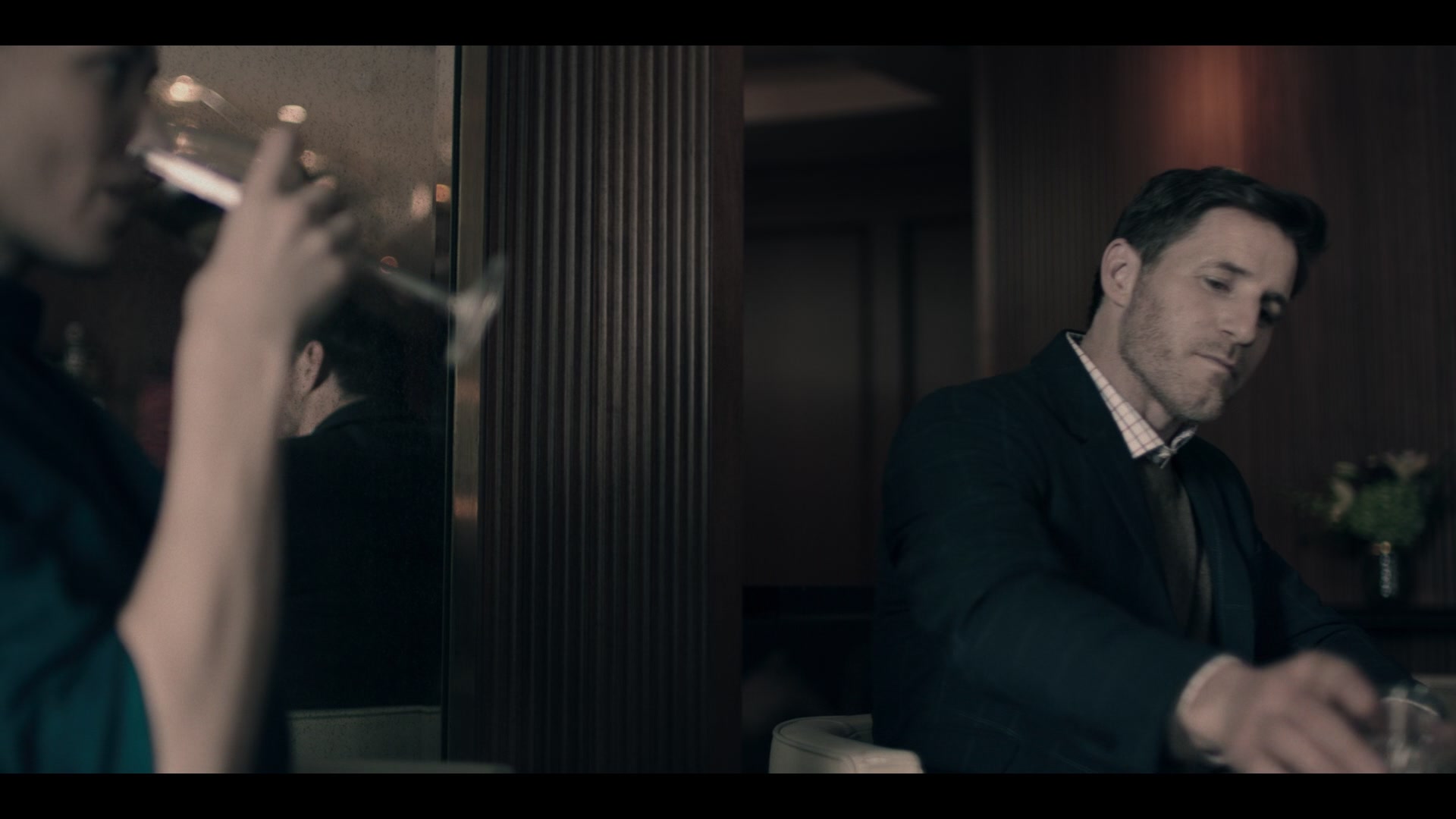 2x09_319.jpg