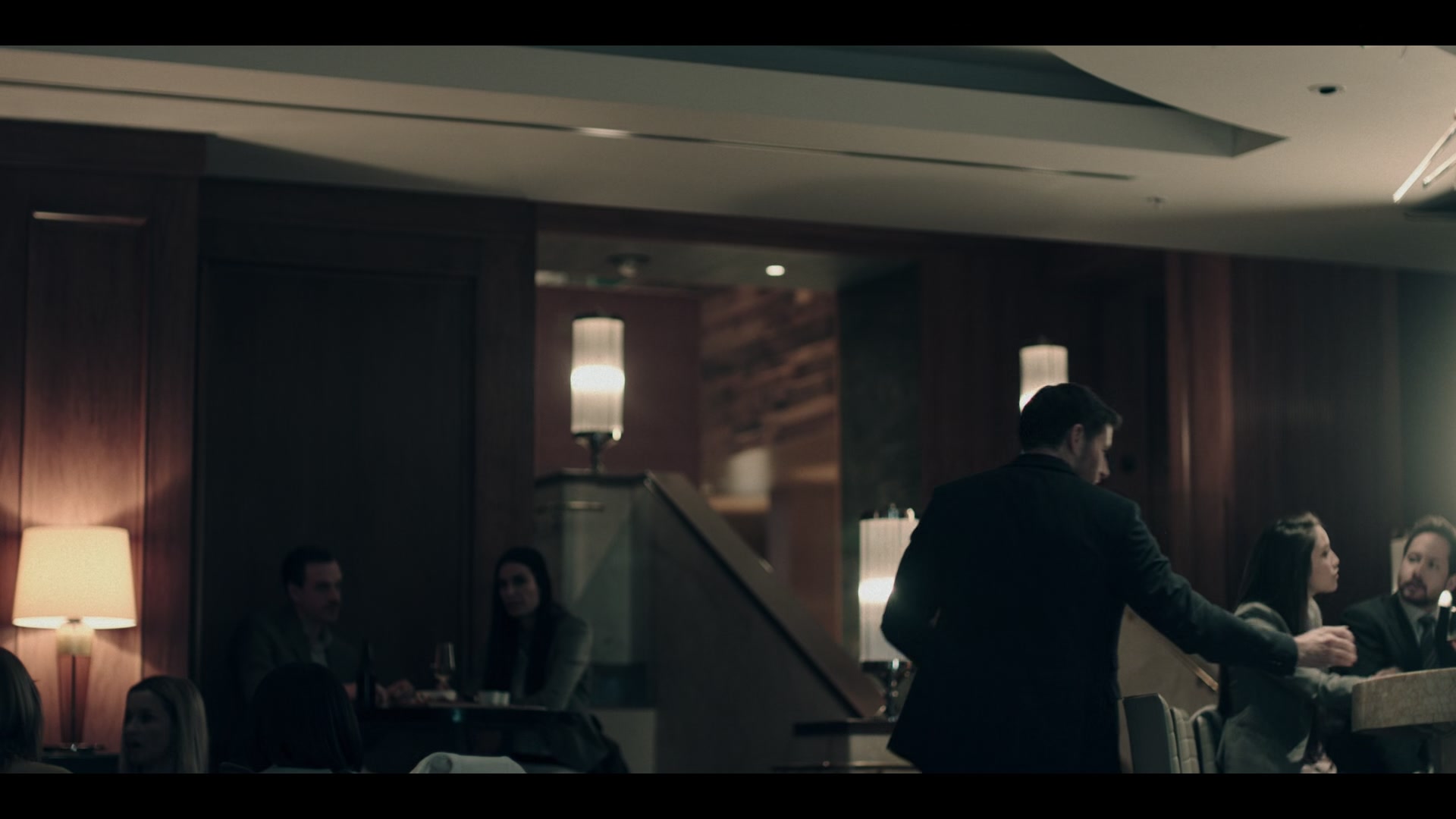 2x09_359.jpg