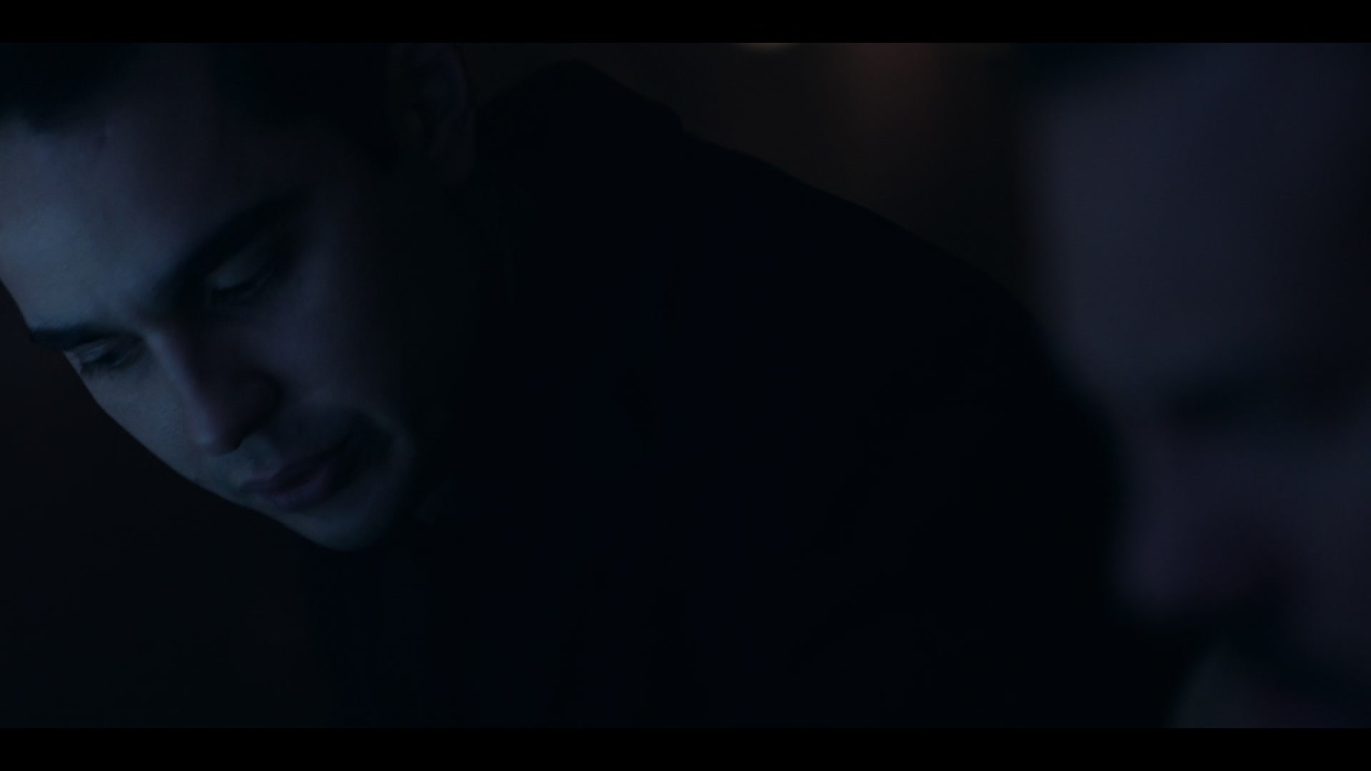 2x09_470.jpg
