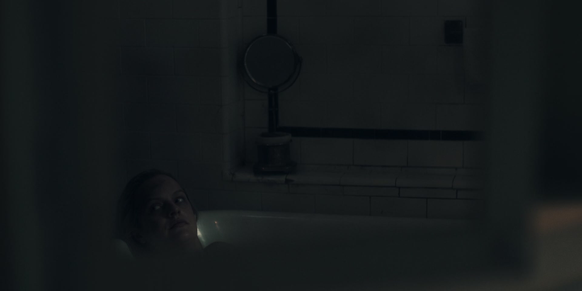3x02_0826.jpg