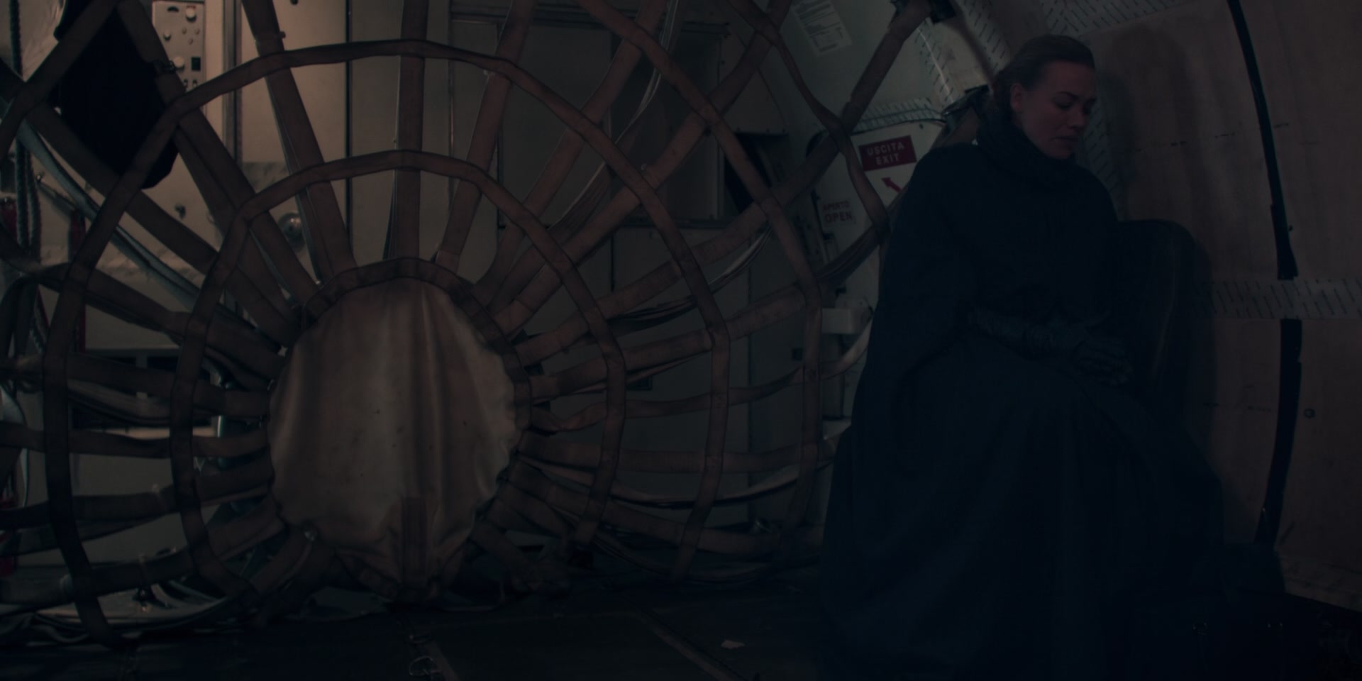 3x05_0701.jpg