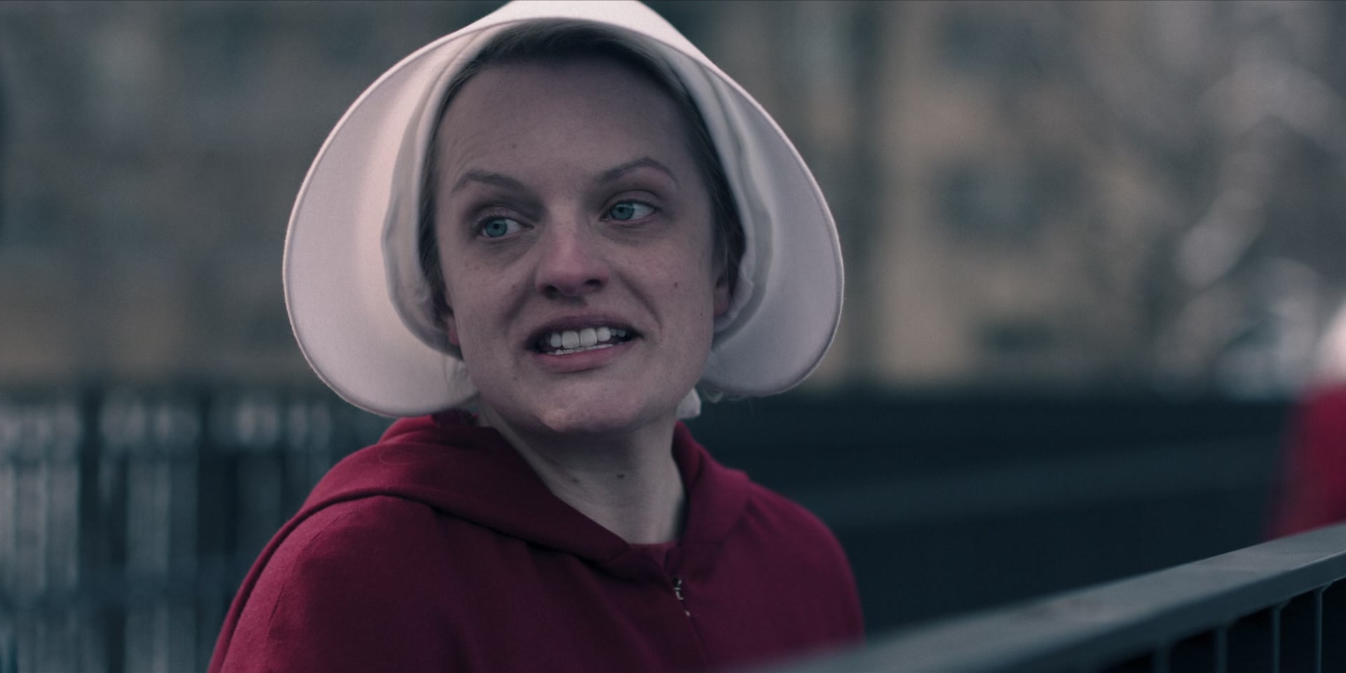 3x07_0419.jpg