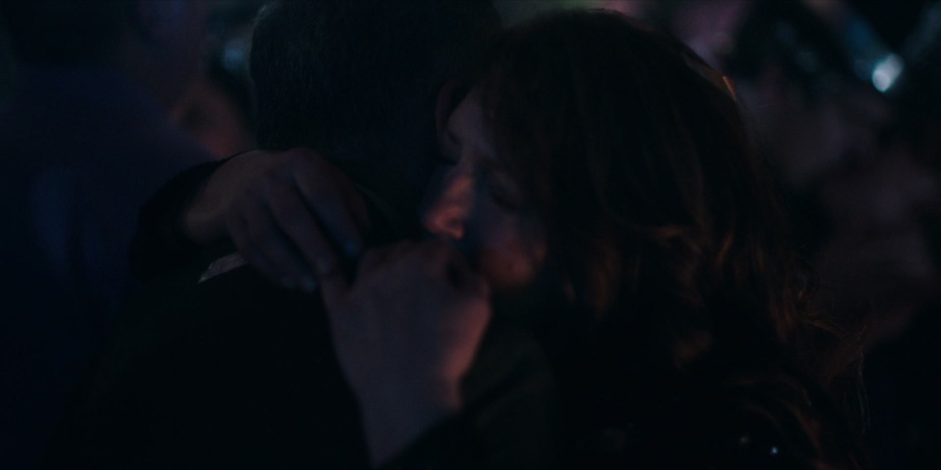 3x08_0716.jpg