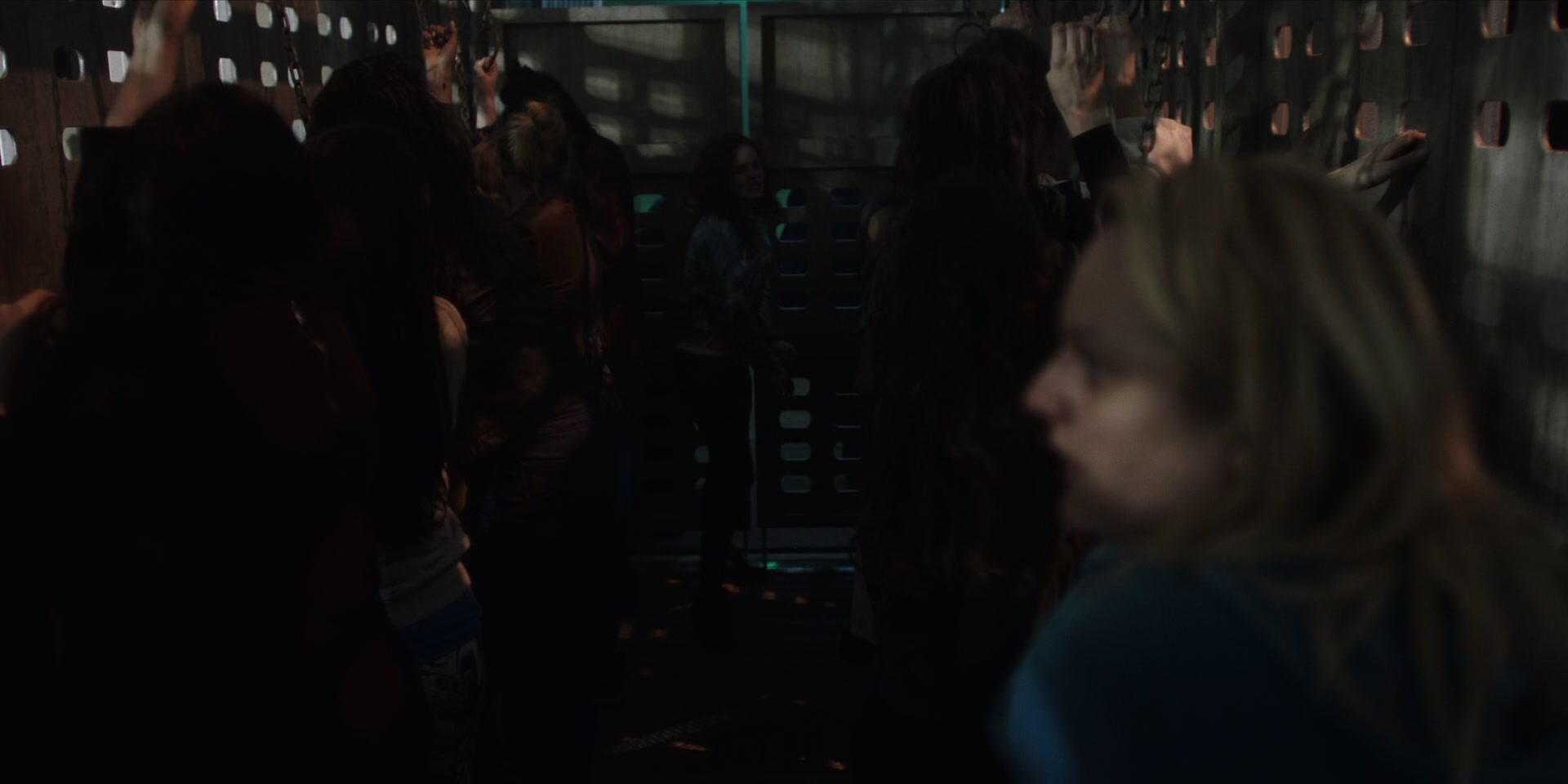 3x13_0076.jpg