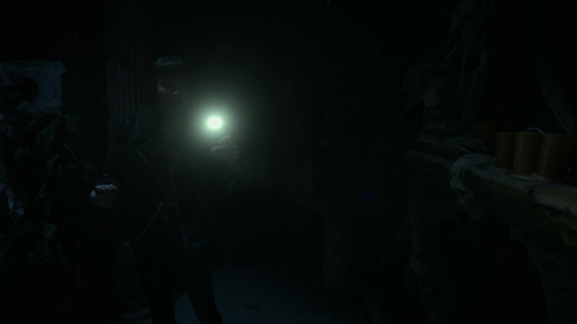 Helstrom_01x10_1412.jpg