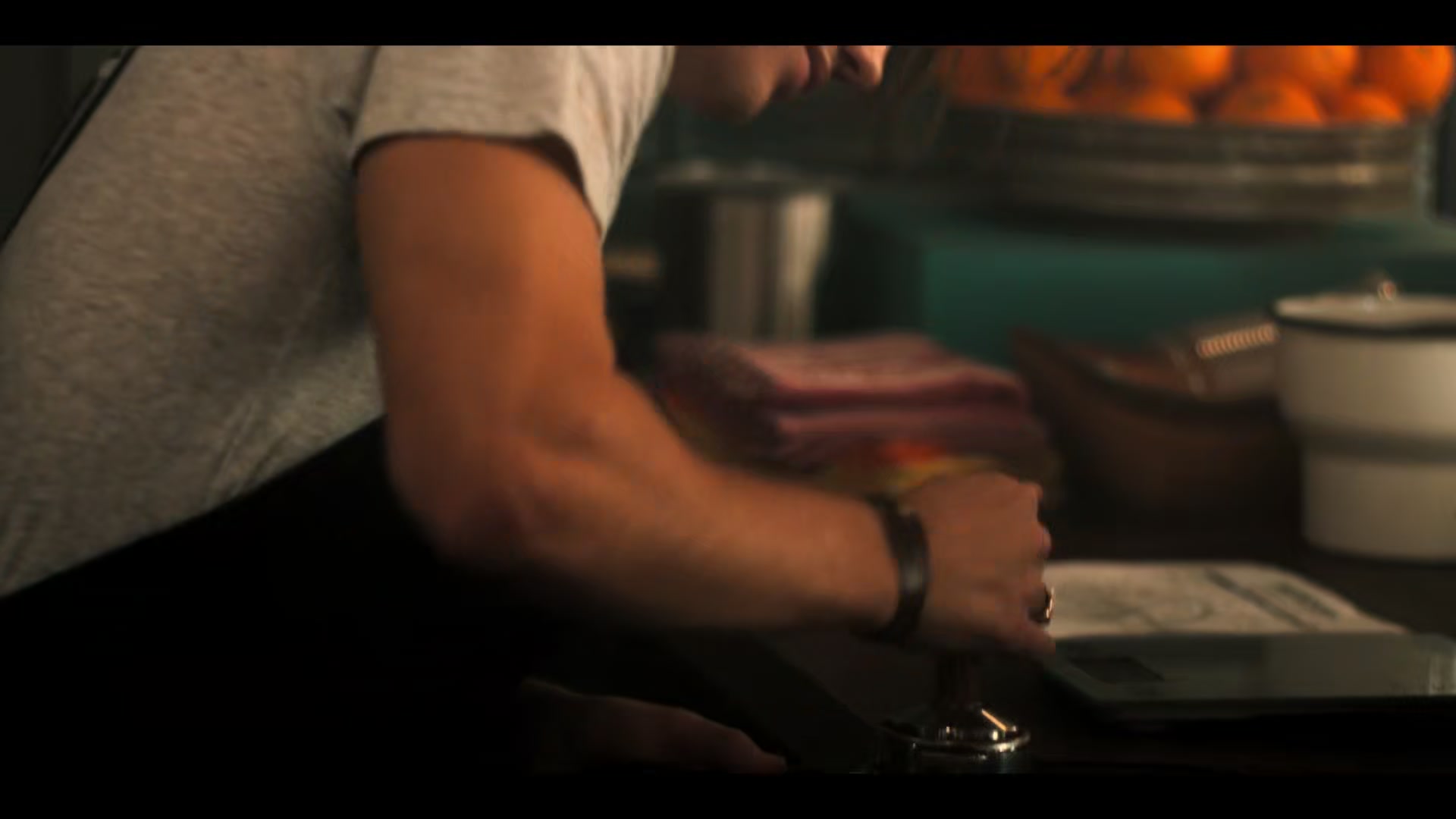 1x02_289.jpg