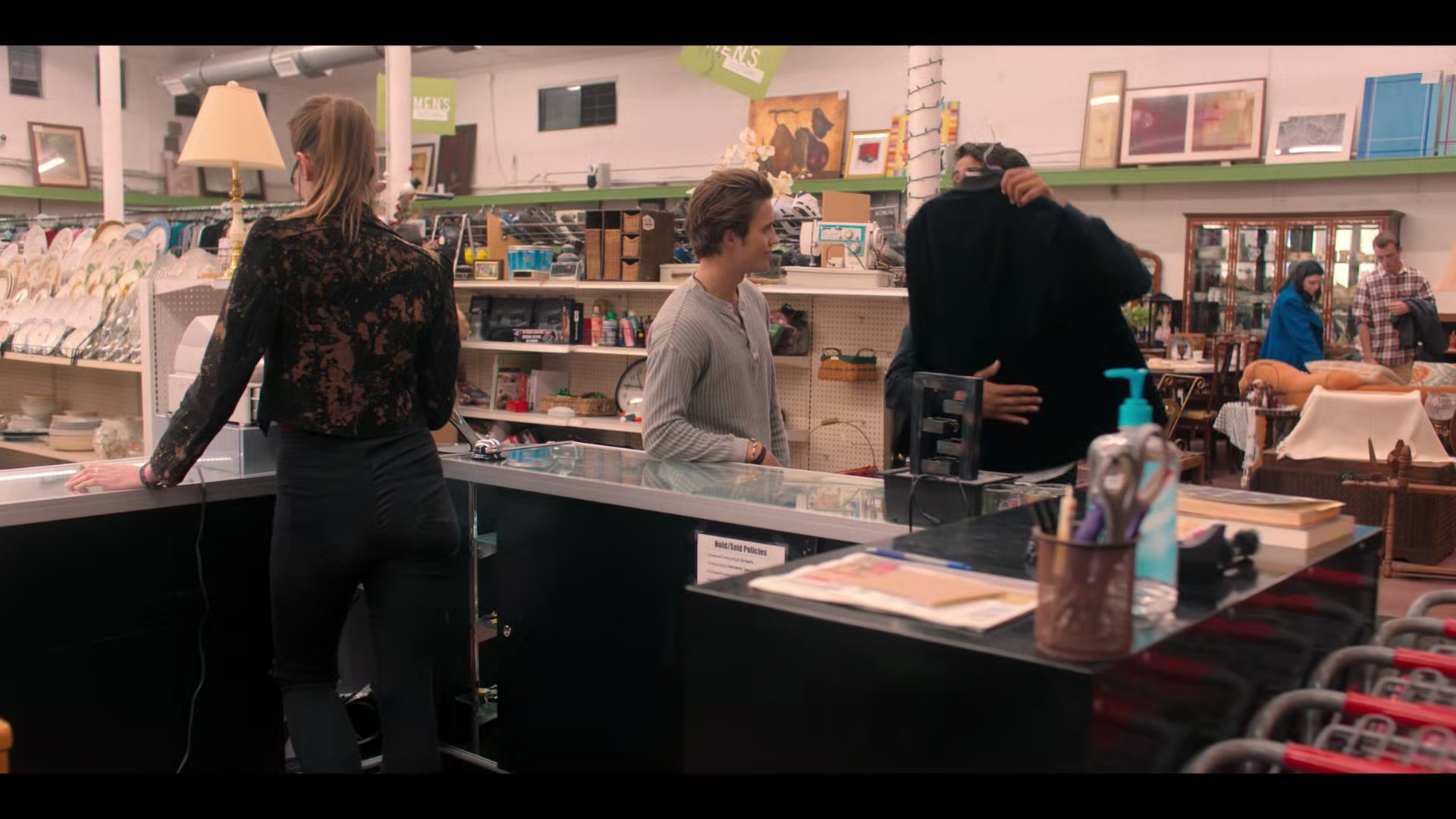 1x07_529.jpg