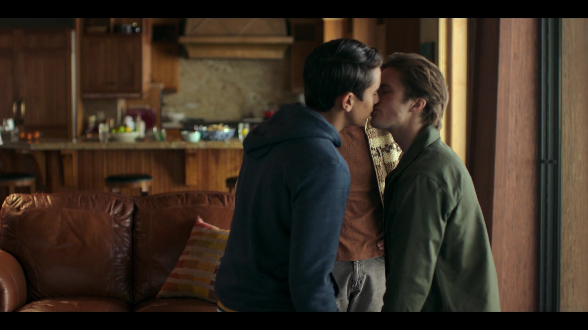 lovevictor204_324.jpg
